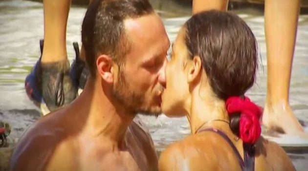 ΣΚΑΪ – «Survivor»: Απόψε τα «καυτά» φιλιά ανάμεσα σε Μυριέλλα Κουρεντή και Γιώργο Κατσαούνη (Video)