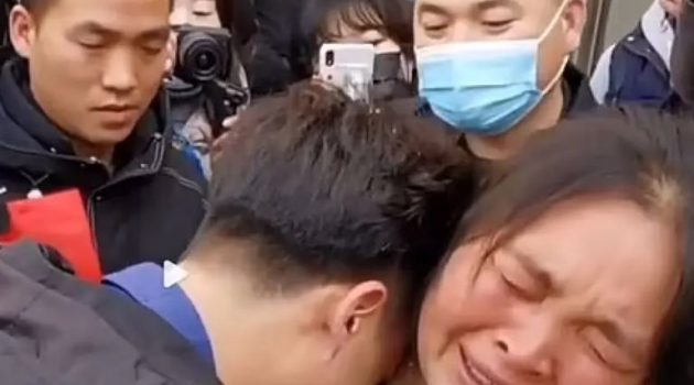 Κίνα: Τον απήγαγαν όταν ήταν 4 ετών και ξαναβρήκε τη μητέρα του 33 χρόνια μετά