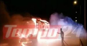 Αχαΐα: Σχολικό λεωφορείο τυλίχθηκε στις φλόγες λίγο πριν παραλάβει μαθητές…
