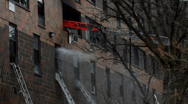 Νέα Υόρκη: Δεκάδες νεκροί από φωτιά στο Μπρονξ – Ανάμεσά τους και παιδιά