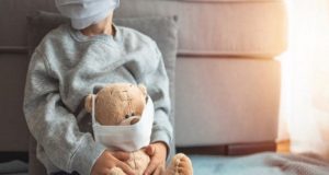 «Όμικρον»: Ρεκόρ εισαγωγών παιδιών στα Νοσοκομεία – Τι είναι το…