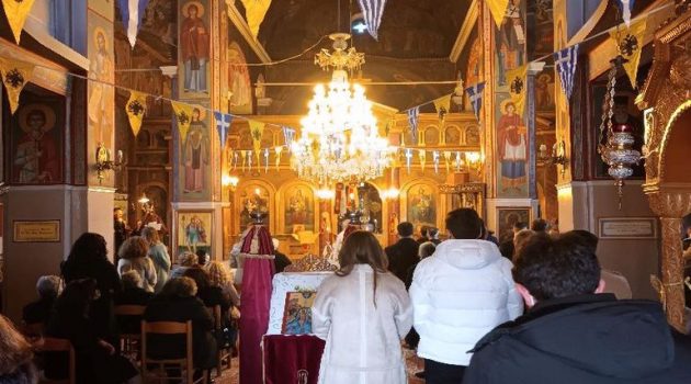 Ιερός Ναός Αγίου Νικολάου Καλυβίων Αγρινίου: Τα Άγια Θεοφάνεια (Photos)