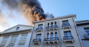 Βόλος: Συναγερμός για φωτιά σε κτίριο στο κέντρο της πόλης…