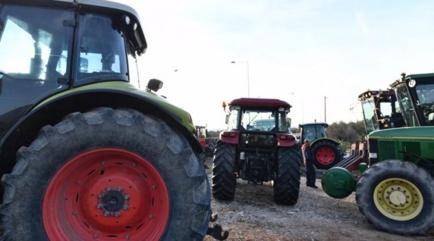 Αγρότες: Τίτλοι τέλους για τα μπλόκα – Αποσύρουν τα τρακτέρ το Σάββατο