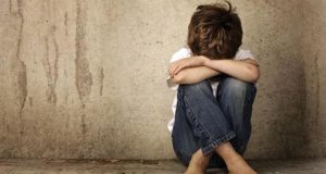 Ηλεία: Ανεμβολίαστοι οι θετοί γονείς του 12χρονου – «Χάθηκαν» μέσα…