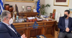 Αγρίνιο: Ο Δ. Κουτσούμπας στο Δημαρχείο – Συνάντηση με τον…
