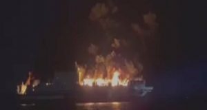 Κέρκυρα: Θρίλερ στο φλεγόμενο πλοίο – Εγκλωβισμένα δύο άτομα στο…