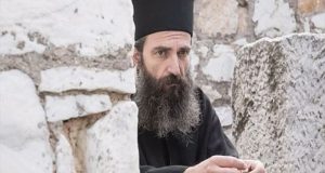 «Ο Άνθρωπος του Θεού» με τον Άρη Σερβετάλη σε Αμερική…