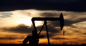 «Βουτιά» στην τιμή του πετρελαίου μετά τις διαπραγματεύσεις στην Τουρκία