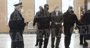 Πέτρος Φιλιππίδης: Εμφανίστηκε στο Δικαστήριο – Δείτε φωτογραφίες (Video –…