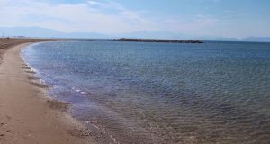 Στην αποκατάσταση της παραλίας Τουρλίδας προχωρά ο Δήμος Ι.Π. Μεσολογγίου