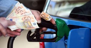 Ακρίβεια: Πότε θα δούμε νέα αύξηση στην τιμή της βενζίνης