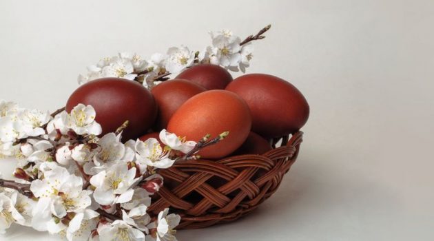 Πώς να βάψετε τα Πασχαλινά αυγά – Τα μυστικά που πρέπει να γνωρίζετε