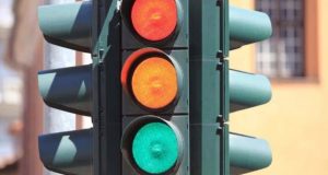 Αγρίνιο: Κυκλοφοριακές ρυθμίσεις για την αναβάθμιση φωτεινών σηματοδοτών
