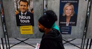 Προεδρικές Εκλογές Γαλλίας: To πρώτο Exit Poll δείχνει σκληρή «μάχη»…