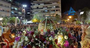 Αγρίνιο: Η Συνάντηση των Επιταφίων στην Πλ. Δημοκρατίας (Videos –…