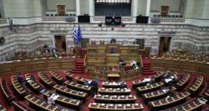 Υποκλοπές: Ανοίγει σήμερα η Βουλή – Εξεταστική μόνο για Ανδρουλάκη…