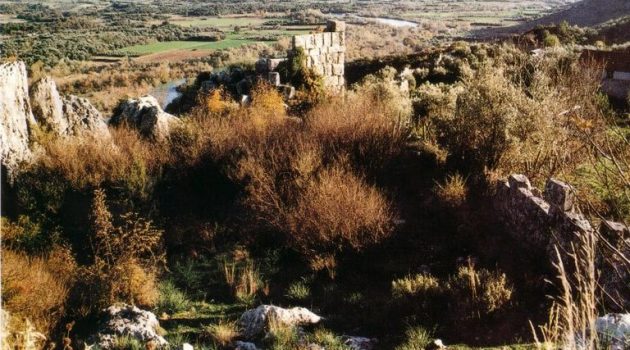 Η αρχαία Μητρόπολη από το αρχείο της Εταιρείας φίλων και Μνημείων της Παλαιομάνινας (Photos)