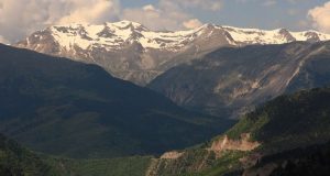 Ορειβατικός Σύλλογος Αγρινίου: Εκδρομή στα Τζουμέρκα – Ανάβαση στην Κακαρδίτσα