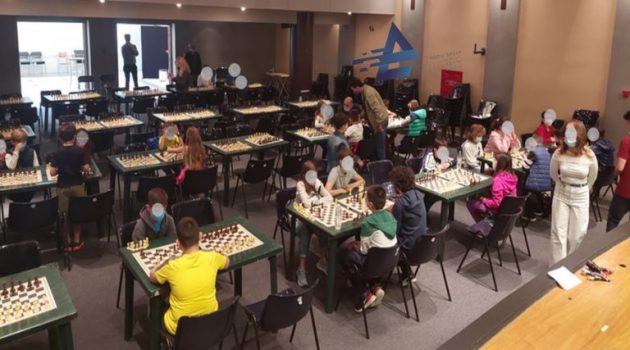 Αγρίνιο: Με επιτυχία το 8ο Σχολικό Πρωτάθλημα Σκακιού | Δήλωση Ττότζολη (Video – Photos)