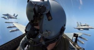 «Top Gun» στο Ιόνιο: Συνεκπαίδευση ελληνικών μαχητικών με δύο αεροπλανοφόρα…
