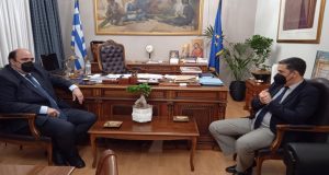 Δημαρχείο Αγρινίου: Συνάντηση του Γιώργου Παπαναστασίου με τον Χρήστο Τριαντόπουλο