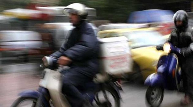 «Βόλτα» με κλεμμένο μηχανάκι διανομέα για 41χρονο στο Αγρίνιο