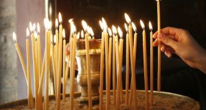 Μαλακάσα: Με κεριά εκκλησίας έβαλε φωτιά ο Βρετανός εμπρηστής