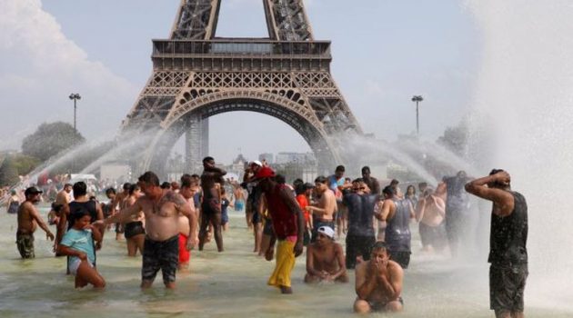 Σε συναγερμό η Γαλλία λόγω καύσωνα – Απαγορεύτηκαν μέχρι και εκδηλώσεις έξω