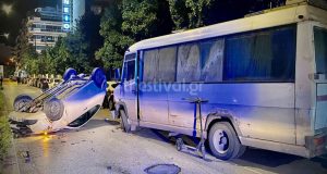 Θεσσαλονίκη: Έκλεψε λεωφορείο προκάλεσε σοβαρό τροχαίο και έγινε «καπνός» (Video)