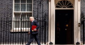 Τζόνσον: Παραιτείται ο Βρετανός Πρωθυπουργός