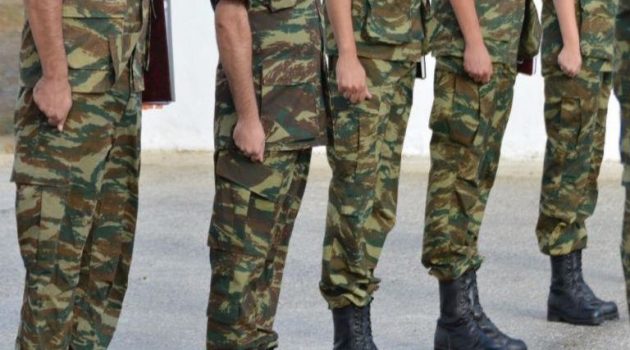 Κοζάνη: Έκαναν εργασίες σε σπίτι και βρήκαν σεντούκι με χειροβομβίδες – Ειδοποιήθηκε ο Στρατός