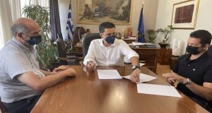Δήμος Αγρινίου: Υπογραφή σύμβασης για την επέκταση του Δικτύου Ηλεκτροφωτισμού