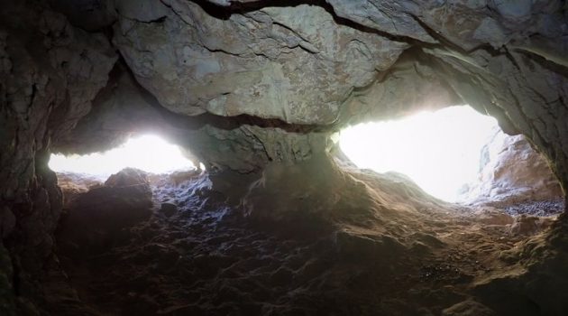Mια μοναχική εξερεύνηση Σπηλαίου στη Δυτική Αιτωλοακαρνανία (Photos)