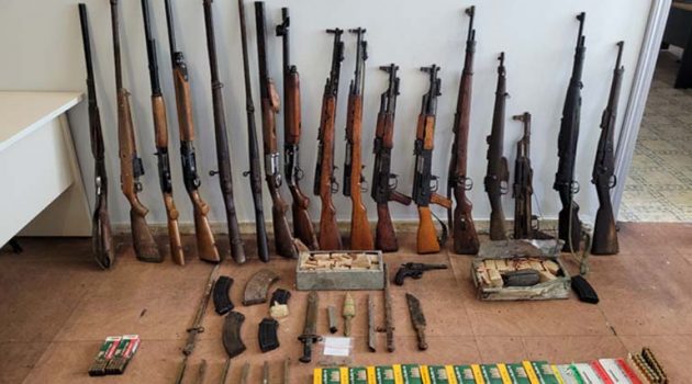 Εντοπίστηκε βαρύς οπλισμός και δενδρύλλια κάνναβης σε περιοχή των Ιωάννινων – Τρεις συλλήψεις (Photos)