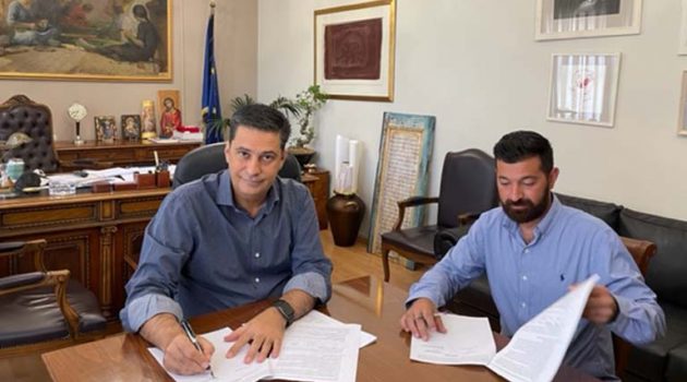 Ο Δήμαρχος Αγρινίου υπέγραψε για την ανακατασκευή του Γηπέδου Ποδοσφαίρου της Λεπενούς