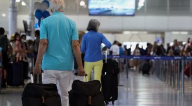 Κικίλιας: «12% αύξηση στις αφίξεις σε 14 αεροδρόμια σε σχέση με τον Ιούλιο του 2019»