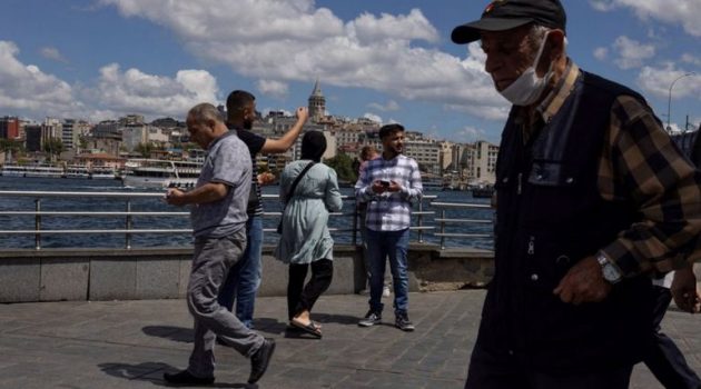 Τουρκία: Έξαρση κρουσμάτων κορωνοϊού στη γειτονική χώρα