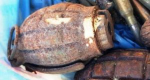 Βρέθηκαν δύο χειροβομβίδες σε παλιό σπίτι στην Αμφιλοχία