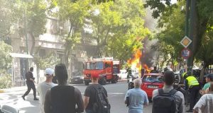 Φωτιά και εκρήξεις σε κατάστημα στην Αχαρνών (Photos)