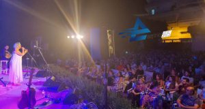 Αγρίνιο: Γέμισε το «Ελληνίς» η Μελίνα Κανά (Videos – Photos)