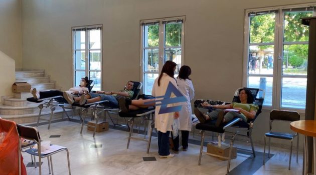 Αγρίνιο – Παπαστράτειο Μέγαρο: Μεγάλη συμμετοχή των πολιτών στην Εθελοντική Αιμοδοσία (Photos)