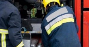 Πρέβεζα: Επιχείρηση της Πυροσβεστικής για απεγκλωβισμό μετά από τροχαίο