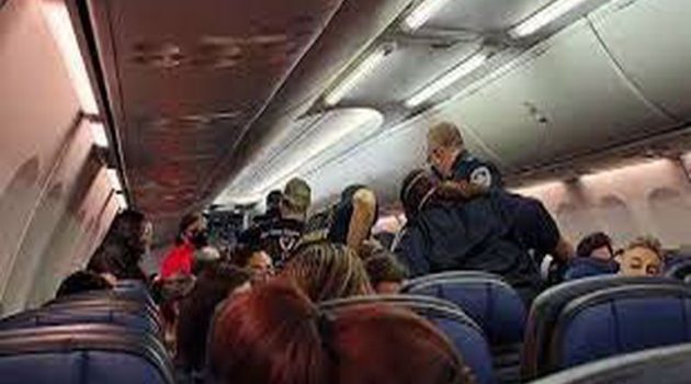 Πανικός σε πτήση στα Χανιά – Γυναίκα πέθανε μέσα στο αεροπλάνο