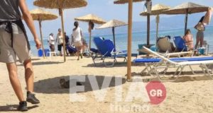 Αγκίστρι: Άντρας ξεψύχησε στην παραλία, μπροστά στη γυναίκα του