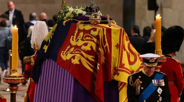 Βασίλισσα Ελισάβετ: Πώς διατηρεί το Μπάκιγχαμ τη σορό της ως την κηδεία