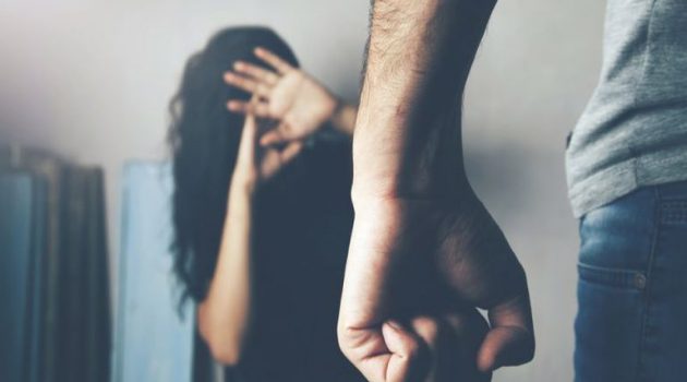 Κρήτη: Στο Νοσοκομείο 22χρονη Πολωνή τουρίστρια που ξυλοκοπήθηκε από τον σύντροφό της