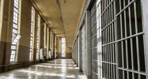 Φυλακές Δομοκού: Αιματηρό επεισόδιο με δύο σοβαρά τραυματίες