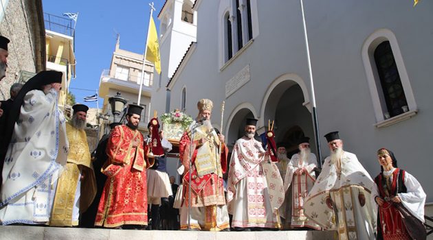 Η εορτή του Αγίου Μεγαλομάρτυρος Δημητρίου στη Ναύπακτο (Photos)