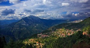 Κρυονέρια: Tο καταπράσινο «αγχολυτικό» χωριό της ορεινής Ναυπακτίας (Video –…